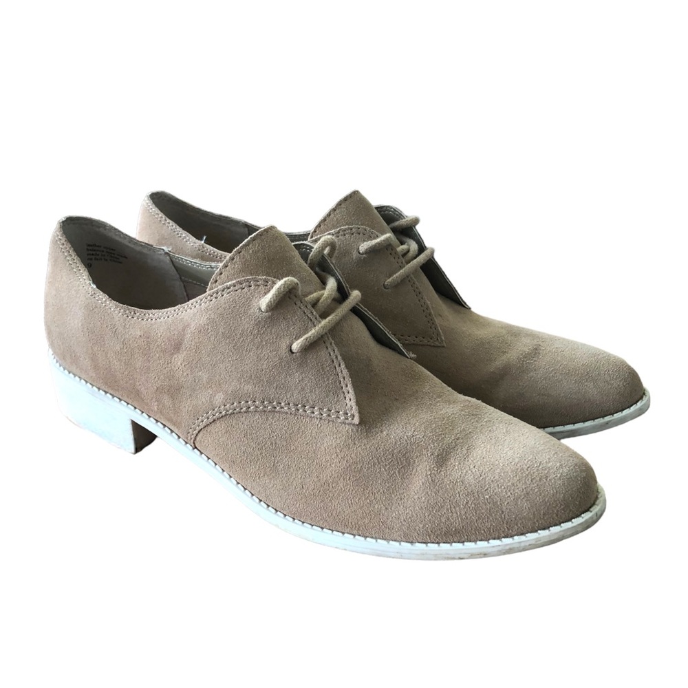 Seychelles Taupe Suede Lace-Up Flats